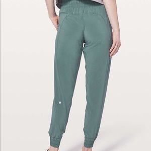 Lululemon Freshly Jogger